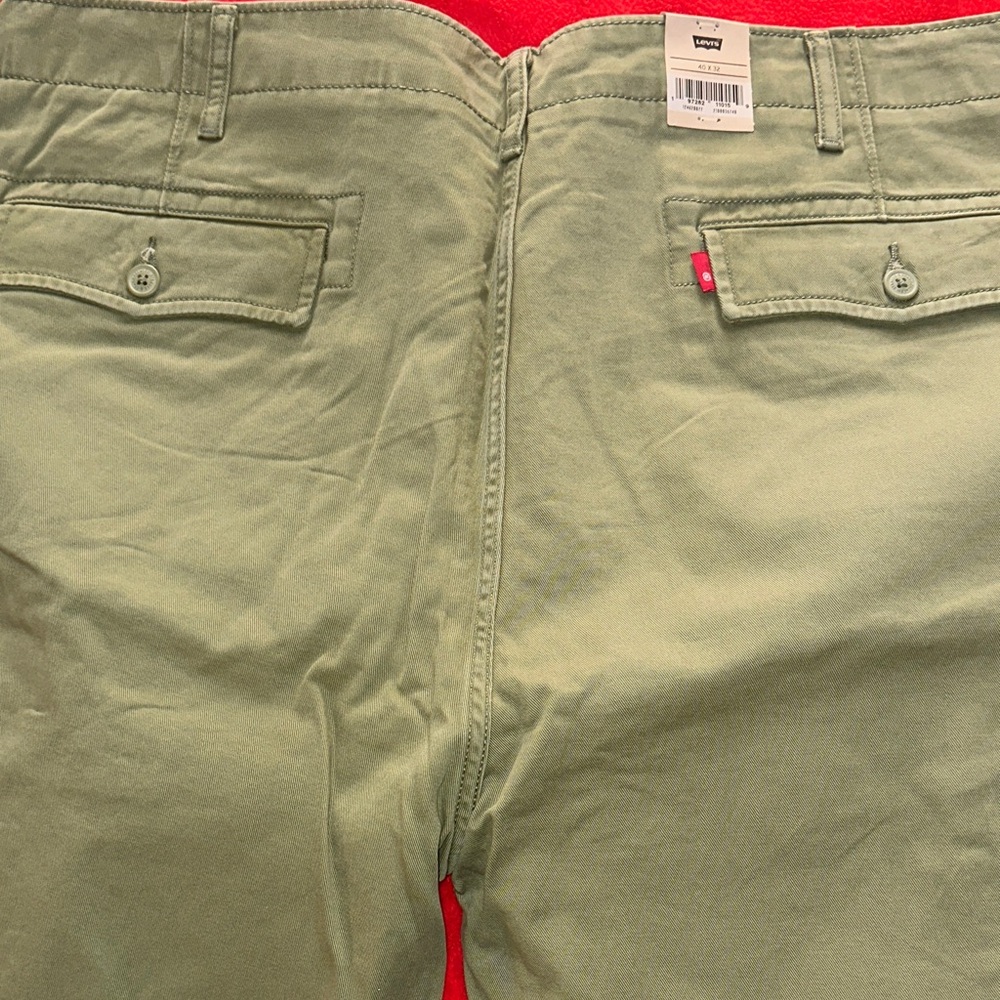 Levi's Men's Khaki Cargo Pants - Picture 5 of 6